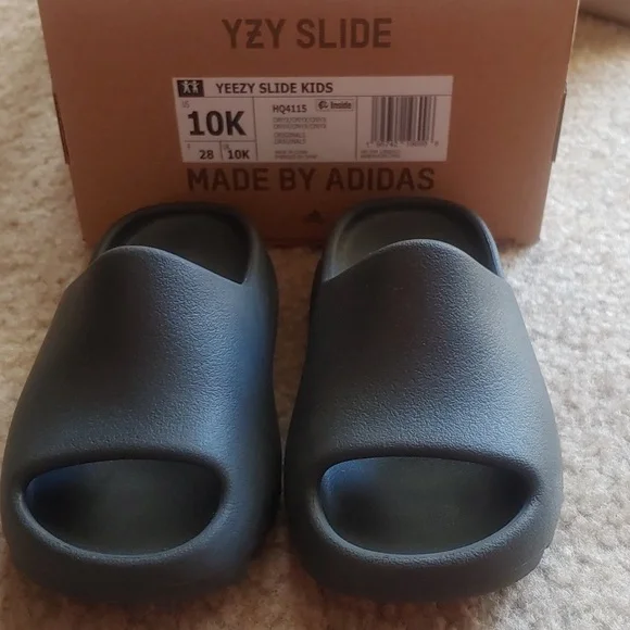 Yeezy | Shoes | Yeezy Slide Carbon Sz K | Poshmark display picture 3